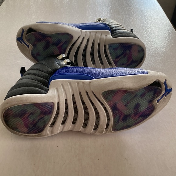 NIKE Air Jordan 12 Retro Women’s AO6068-004 Black/ Hyper Royal Sneakers Size 7.5 - Picture 8 of 10